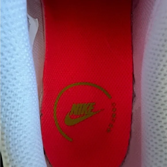 Nike Women's White and Pink Sneakers - Picture 5 of 6